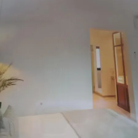Warm Apartment *